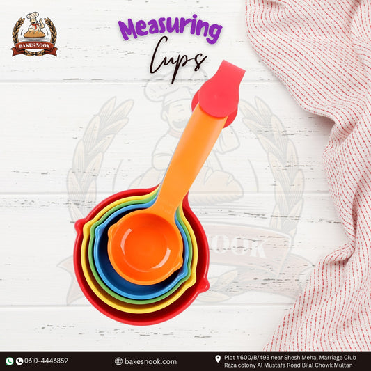 Measuring Cups by BakesNook